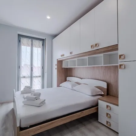 Guesthost - Modern Retreat In Apartamento Turín